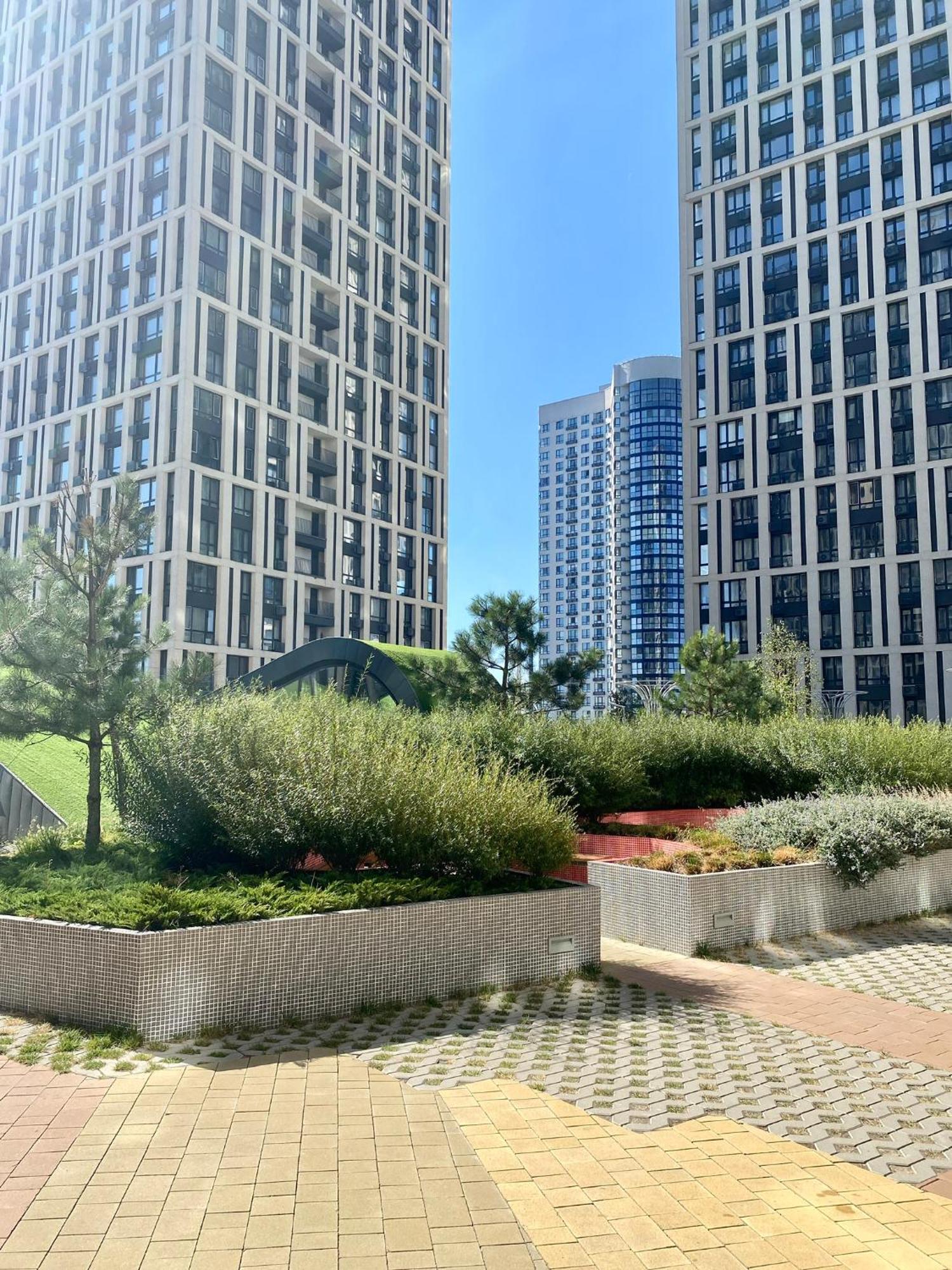 Slavutich Apartments Near Metro Station 基輔 外观 照片