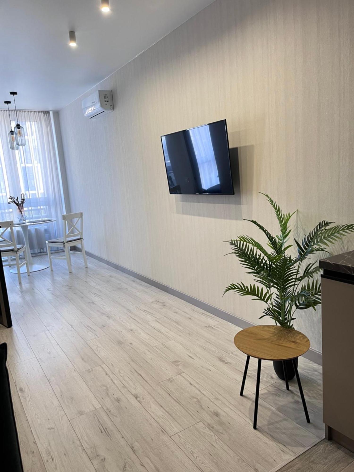 Slavutich Apartments Near Metro Station 基輔 外观 照片